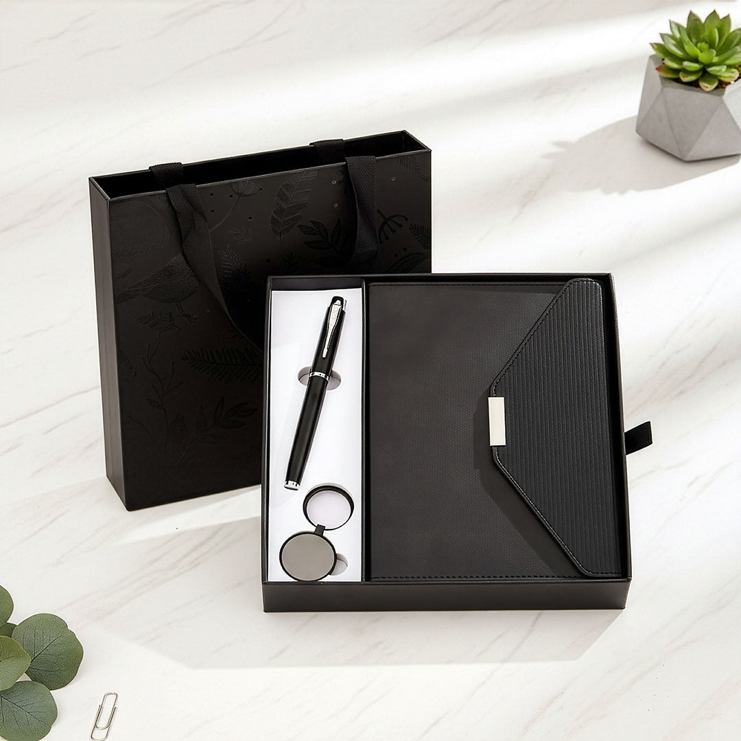 Nature Series Envelope Gift Set: Textured Notebook, Pen &amp; Keychain (Black/Tan)
