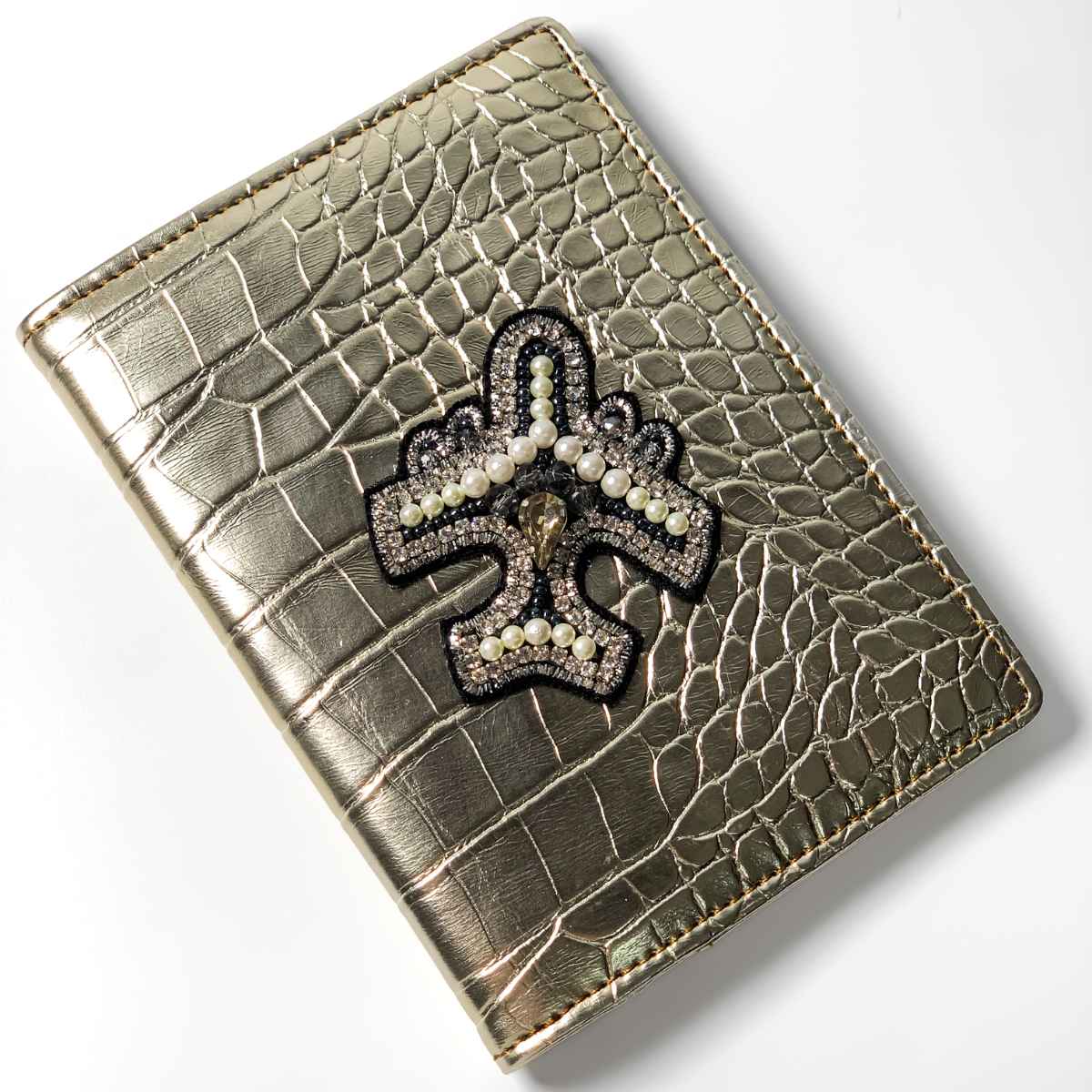 Golden Passport cover by TPC Gifts