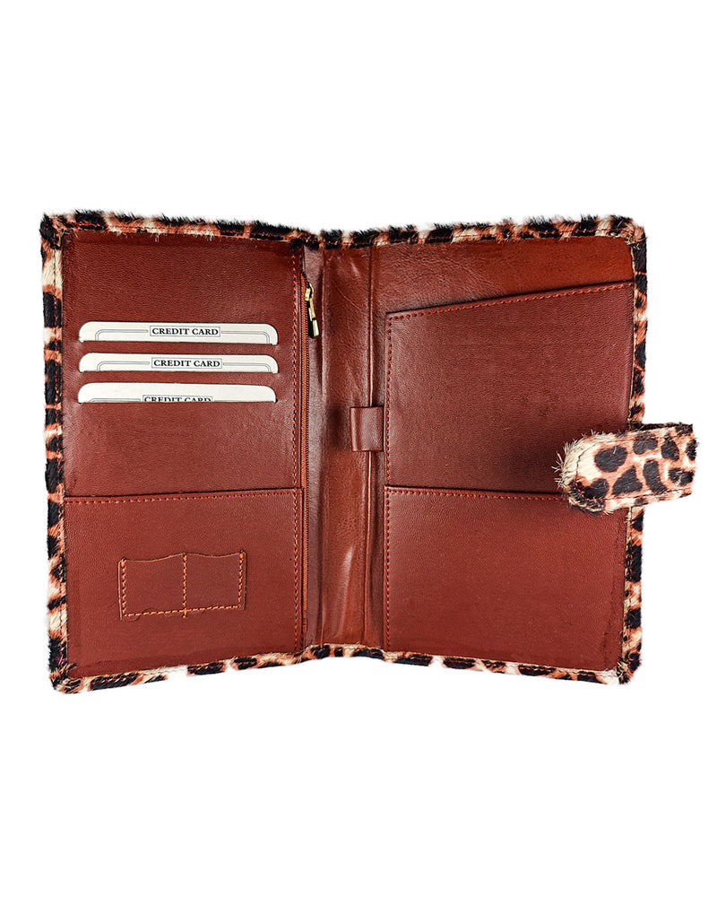 Travel wallet genuine leather by TPC Gifts