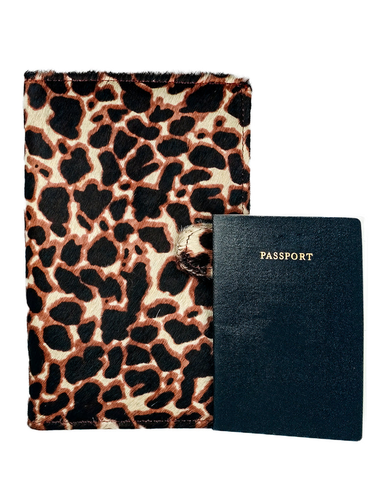 Travel wallet genuine leather by TPC Gifts