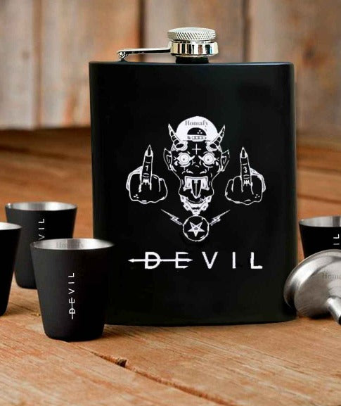 Customised Hip Flask Set With Shot Glasses