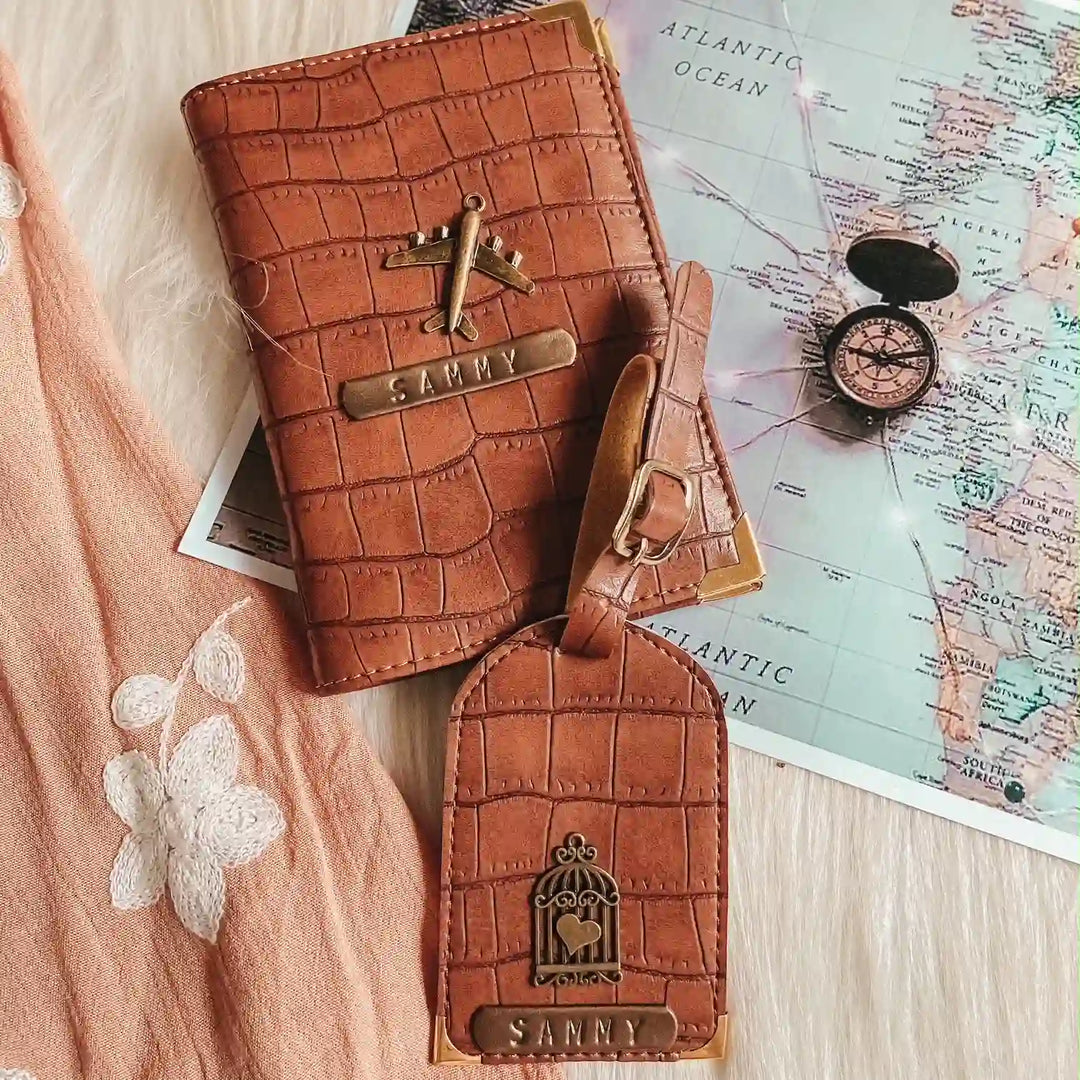 Croc Texture Passport Cover &amp; Luggage Tag - TPC Gifts