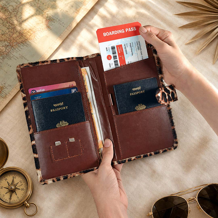 Savannah Travel Wallet