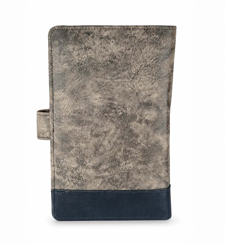 Vagabonde Grey Travel Wallet