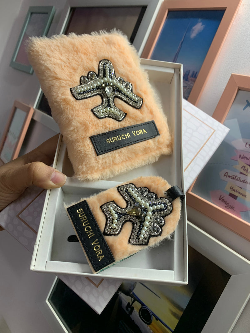 FURR PASSPORT COVER & LUGGAGE TAG