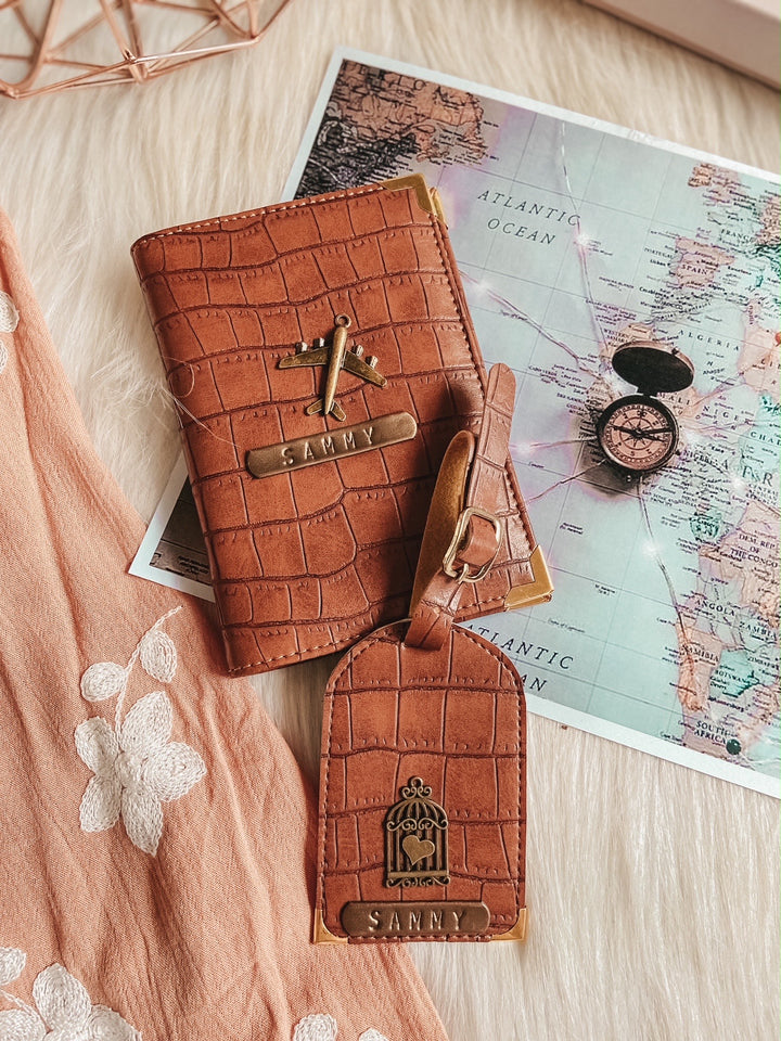 Croc Texture Passport Cover &amp; Luggage Tag