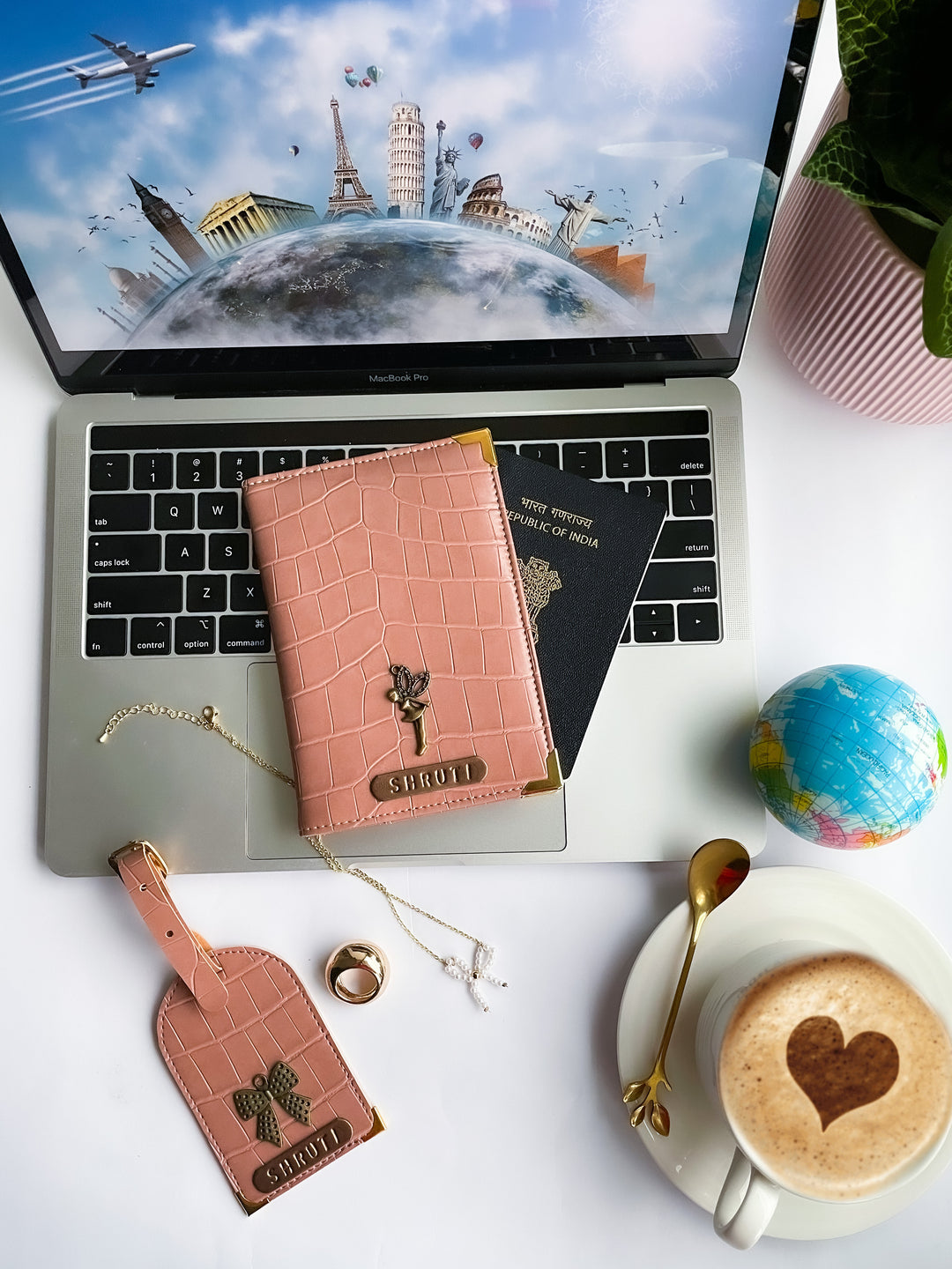 Croc Texture Passport Cover &amp; Luggage Tag